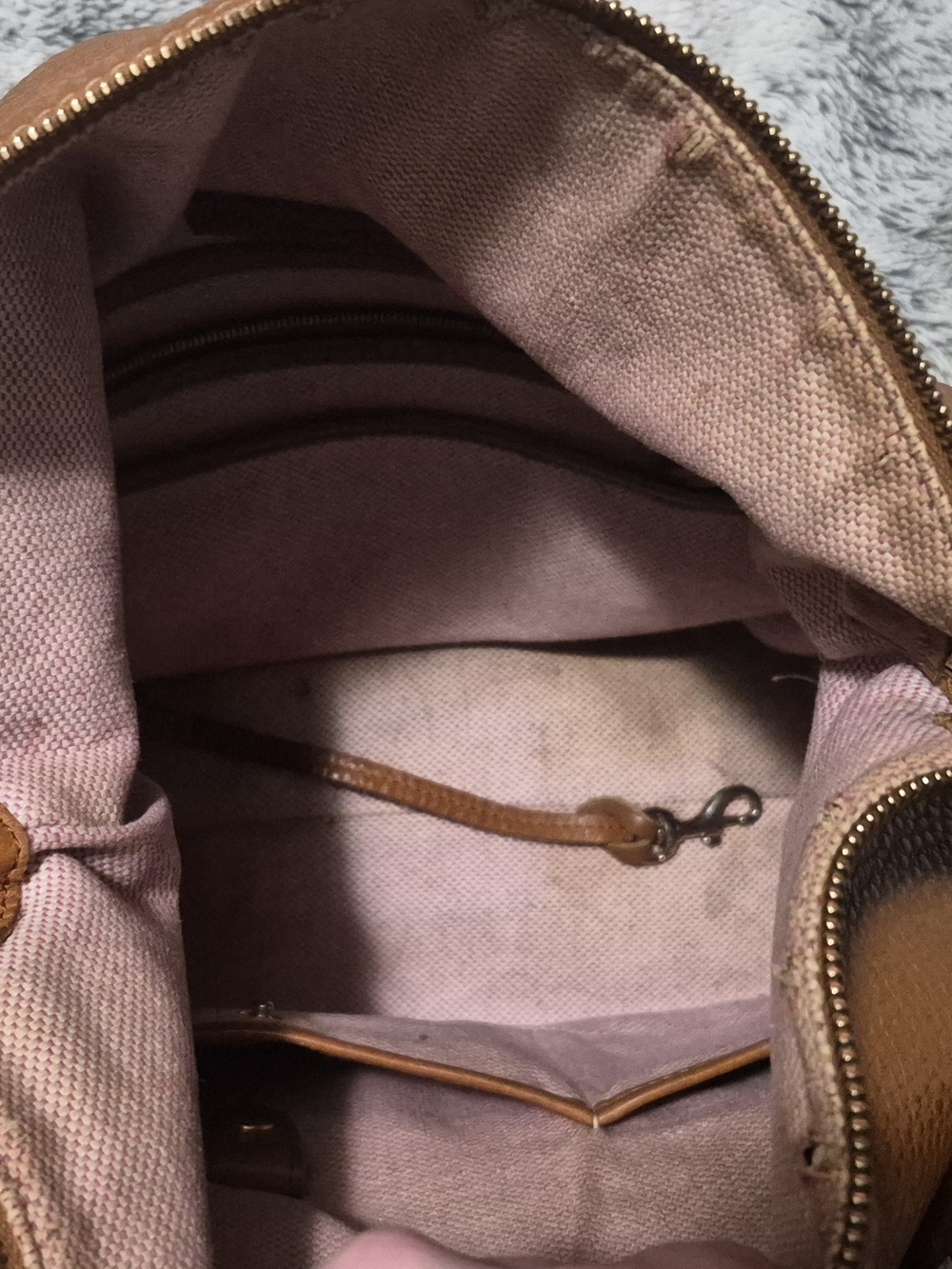 Dooney & Bourke Dillen Shoulder bag - Picture 7 of 9